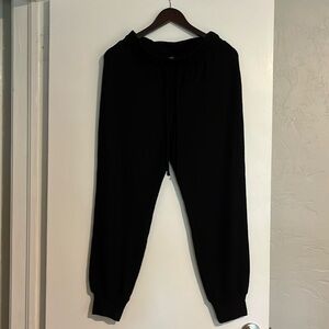 Gap black baggy comfy pants, size M -NWT from smoke/pet free home!
